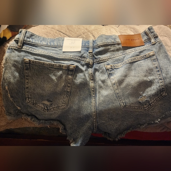 Lucky Brand denim shorts - Picture 1 of 2